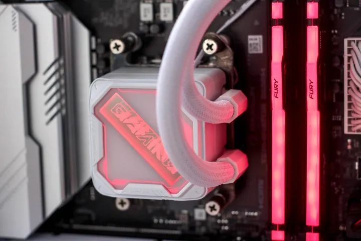 Ryzen 7900 - 64GB DDR5 - RTX 5070 - Foto 3