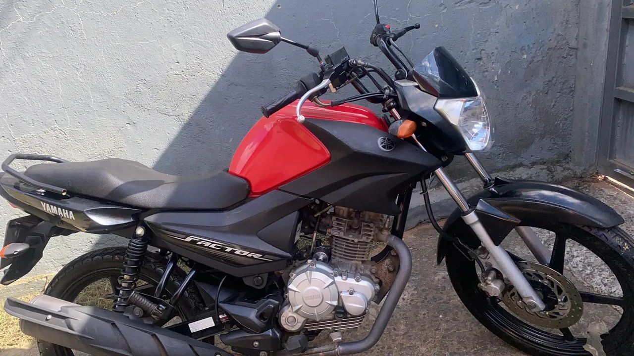 Vendo moto factor 