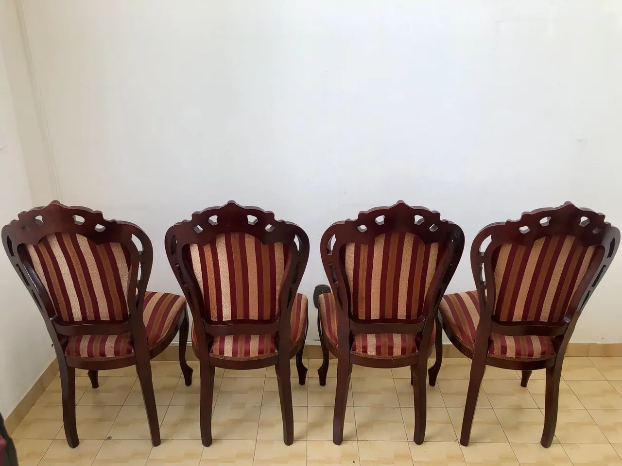 Entregamos Grátis Belíssimo Conjunto de Cadeiras Estilo Luís XV - Foto 4