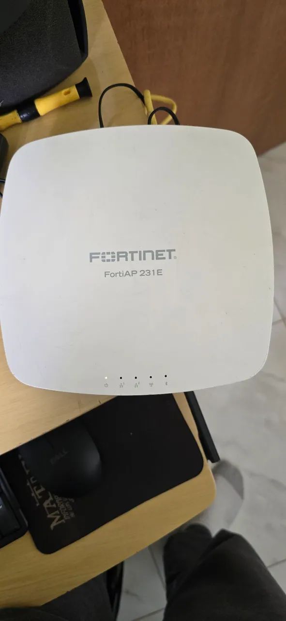 Roteador Fortinet FortiAP231AP