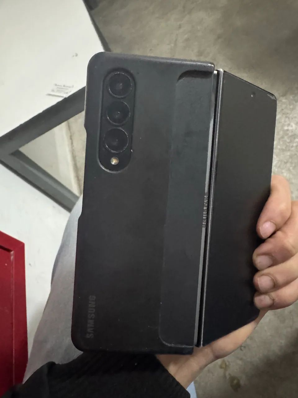 Samsung Galaxy z fold 4 com defeito na tela maior  - Foto 3