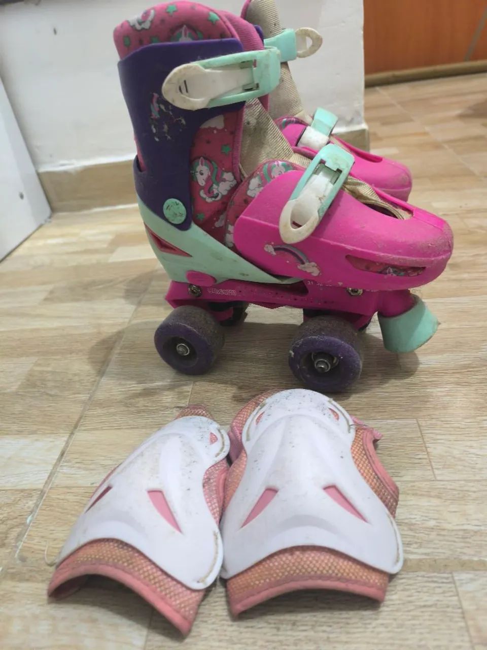 Patins infantil feminino 4 rodas clássico números 30 ao 34 - Foto 2