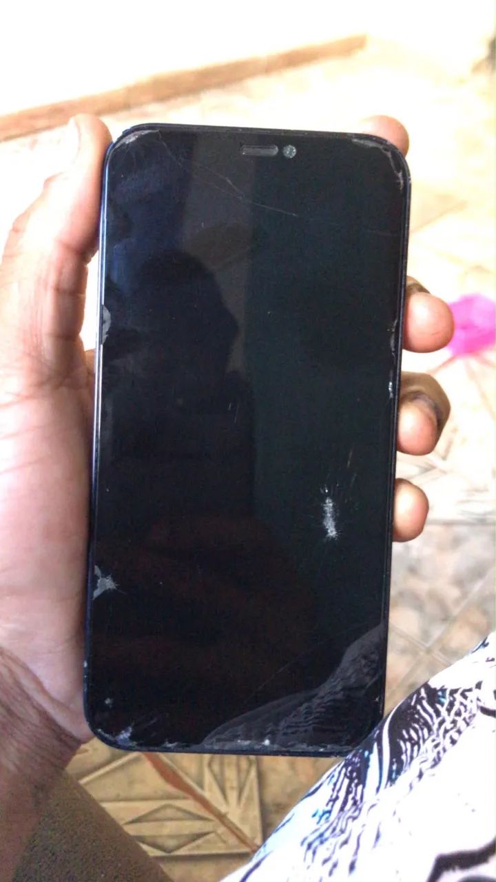 iPhone 12 - Foto 3