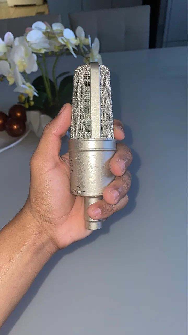 Audio-Technica AT4047 SV - Microfone Condensador Cardioide para Estúdio - Foto 4