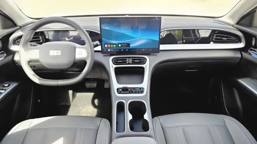 Geely EX2 PRO, foto 8 de 13