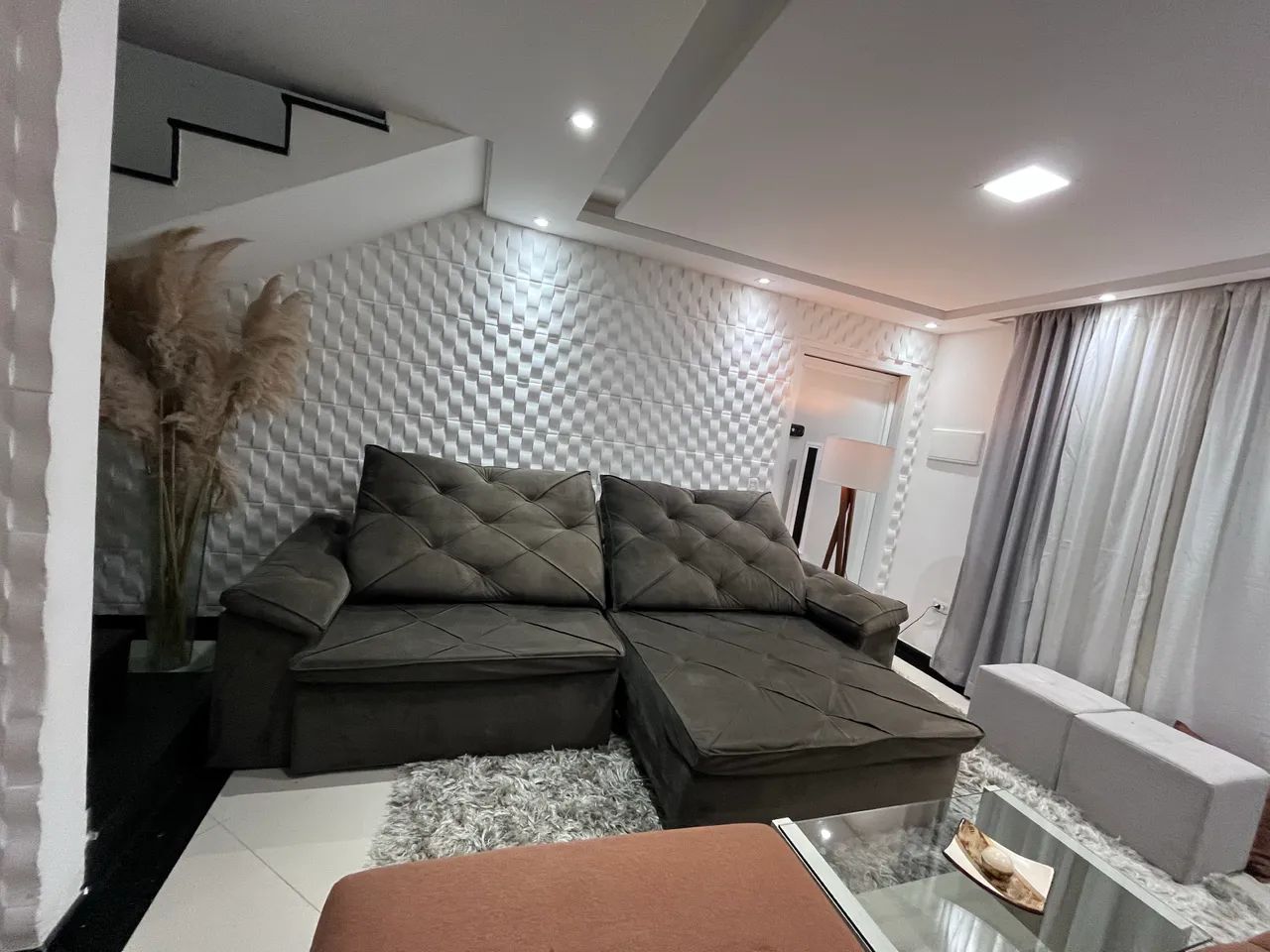 Sofá Retrátil e Reclinável semi novo - Foto 4