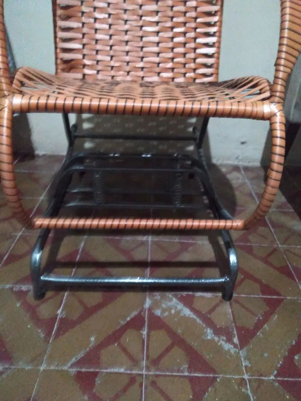 Vendo Cadeira de Balanço com molas reforçadas.  - Foto 4