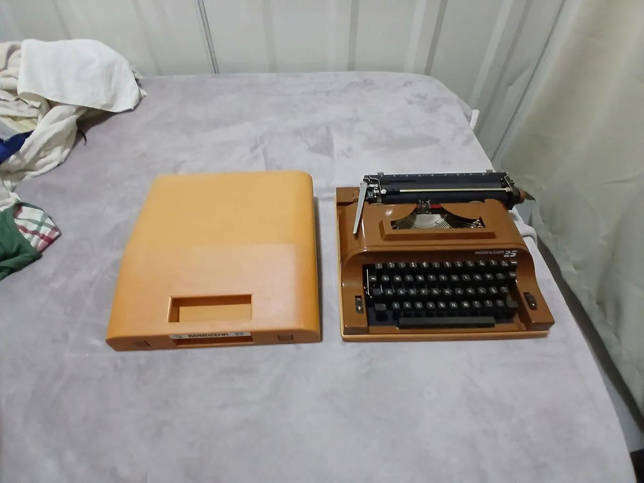 Máquina de escrever Remington 2565580494079874125