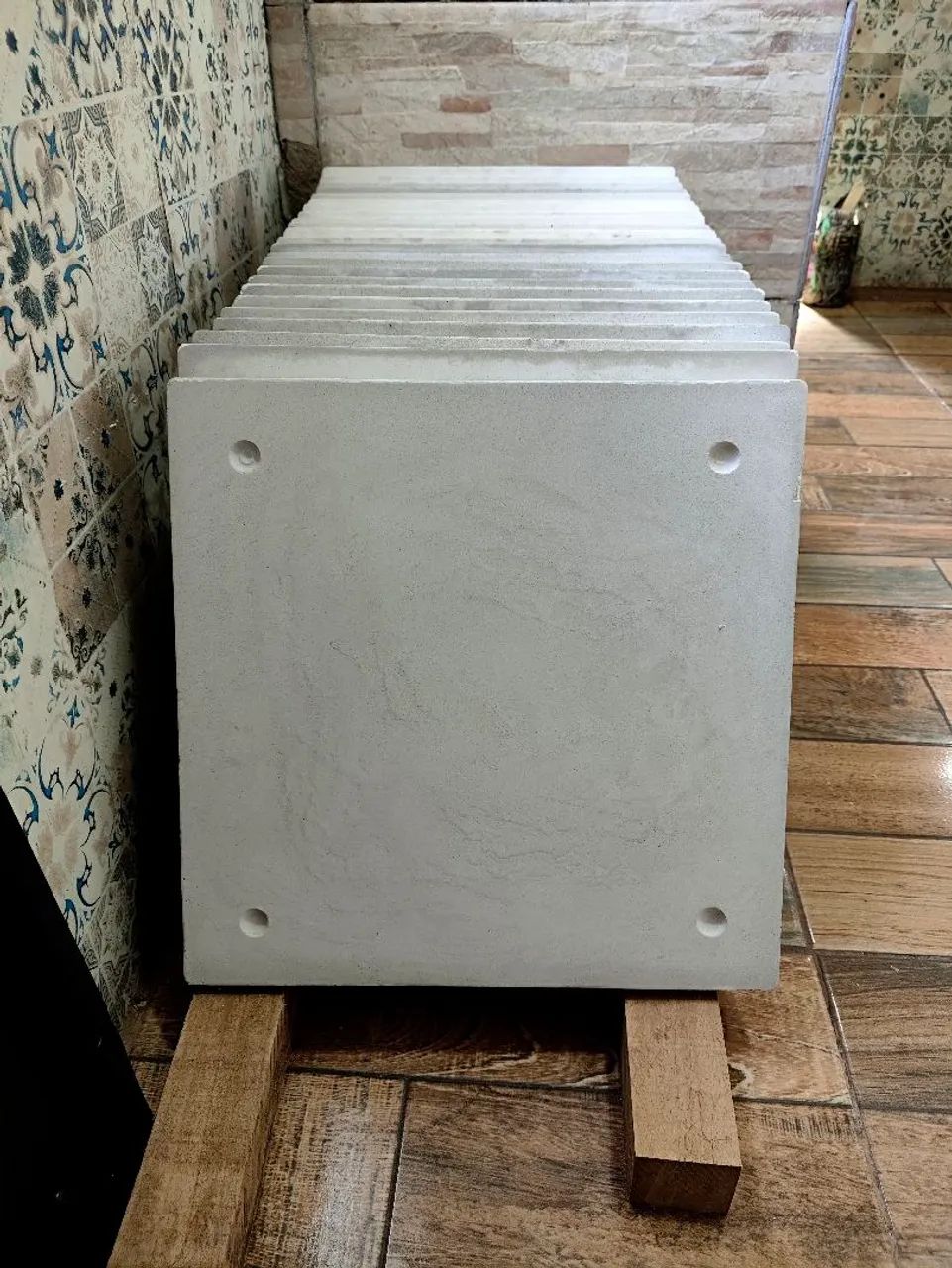 Placa de gesso 3D com forma 