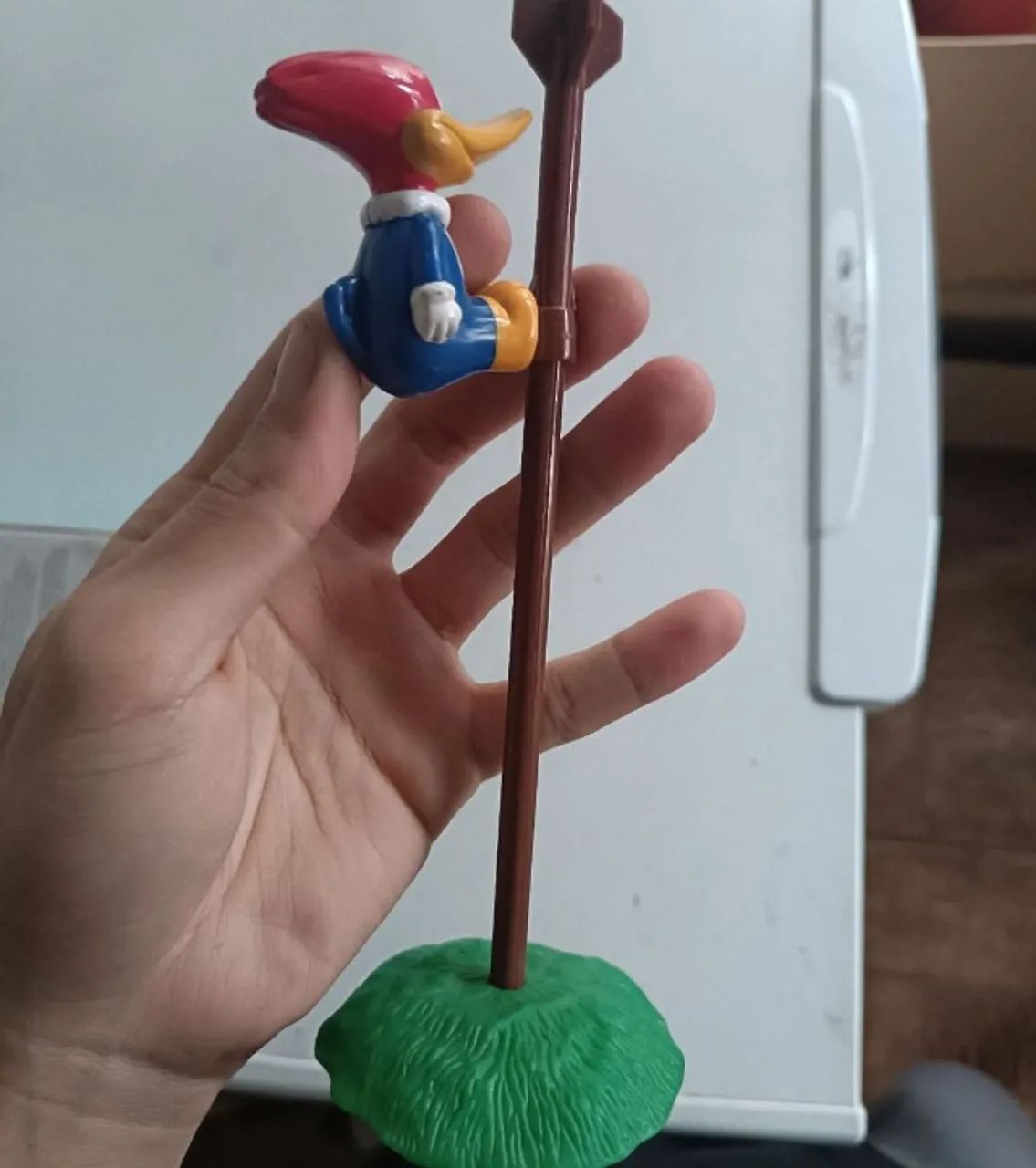 boneco pica-pau na haste madeira - Foto 2