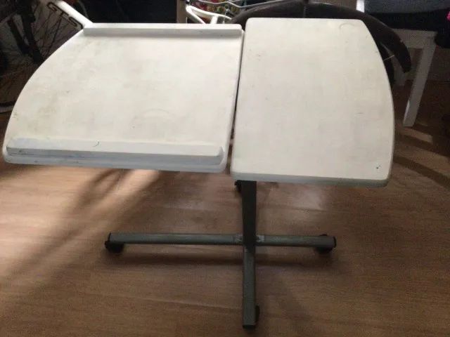 MESA COMPUTADOR PRECISA REPARO