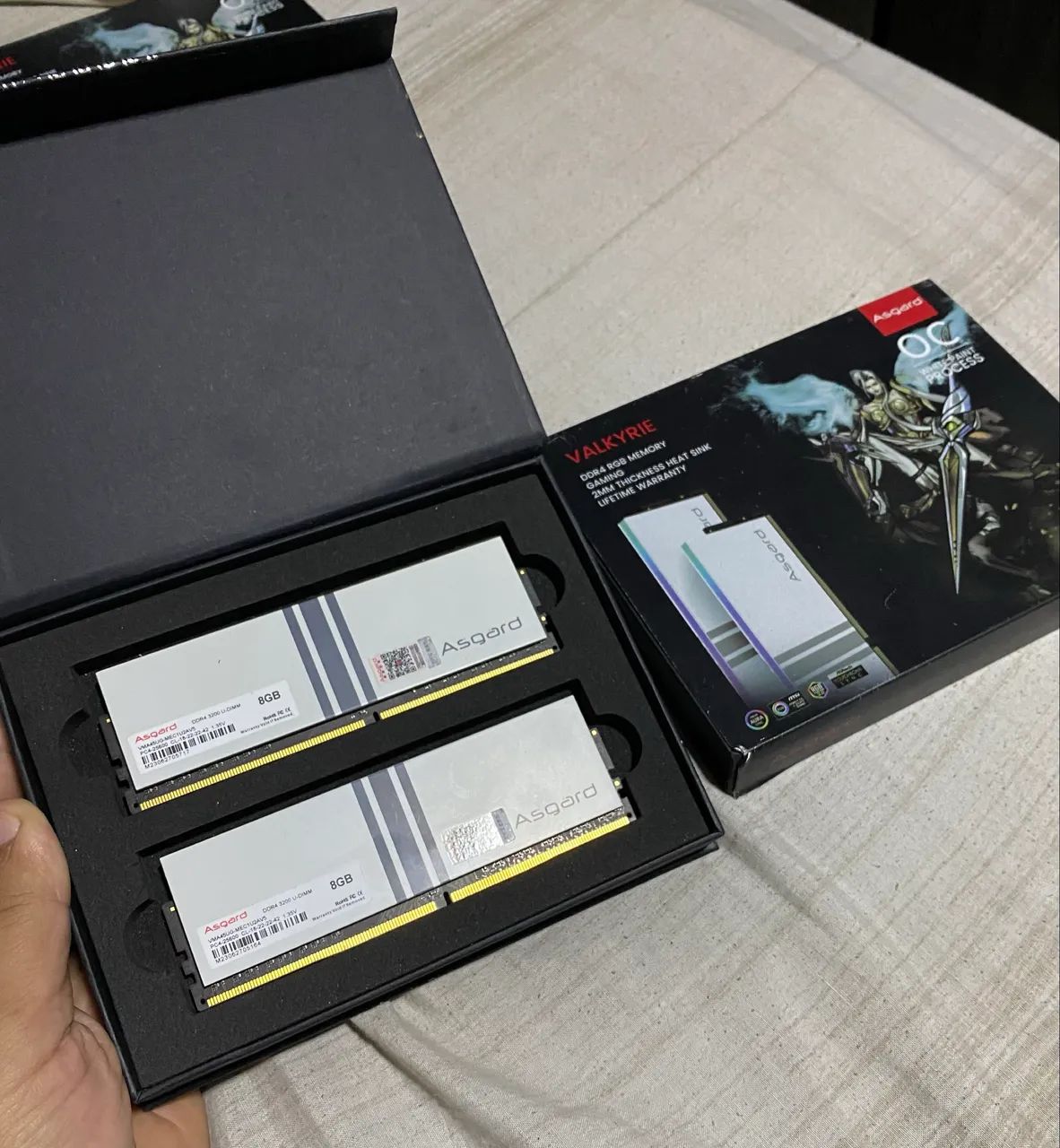 Memória asgard RGB