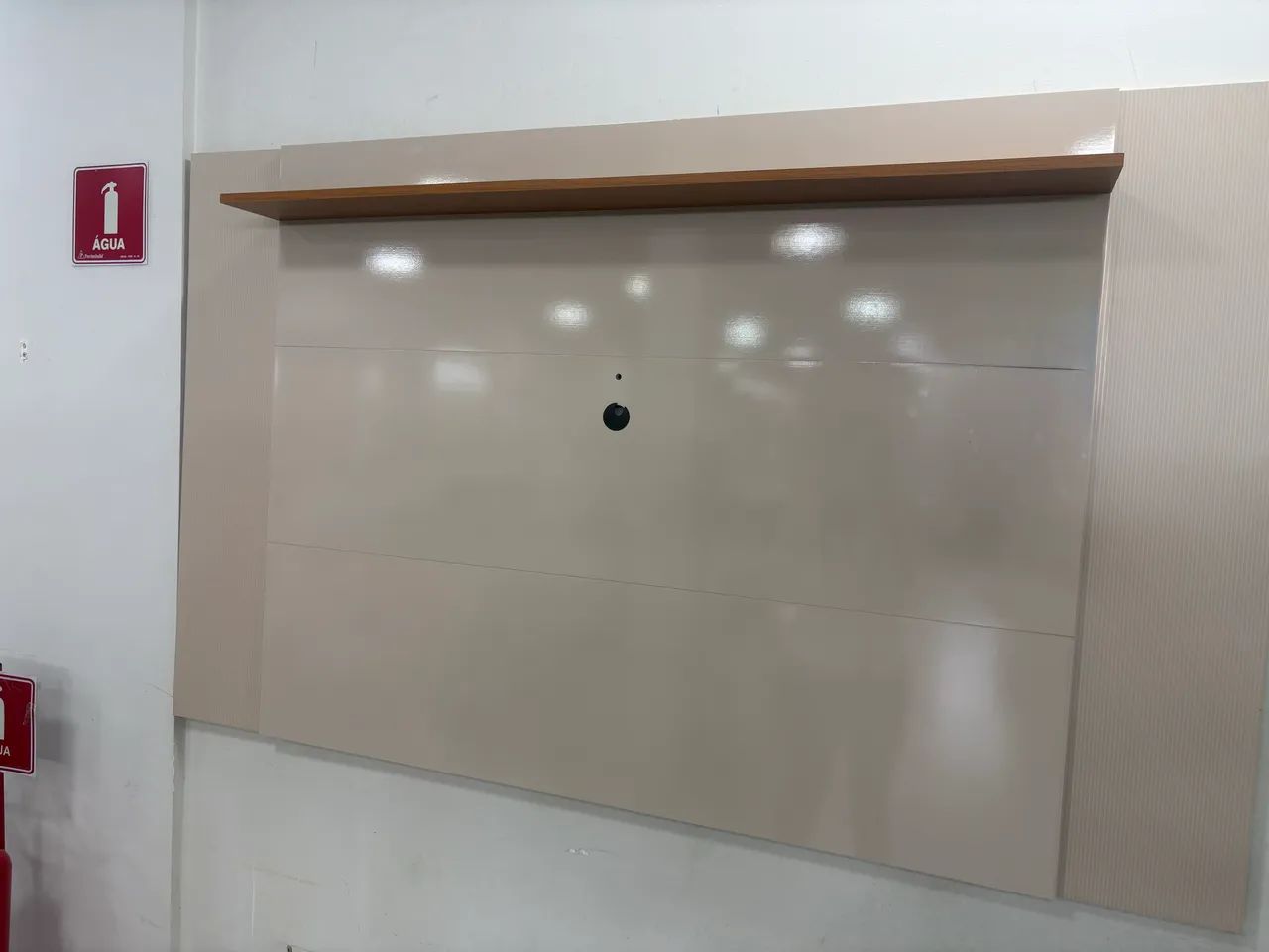 VENDO PAINEL PARA TV NOVO NA CAIXA