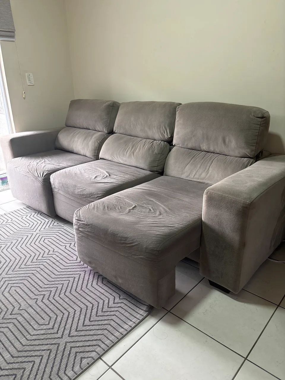 Sofá 3 lugares - Foto 2