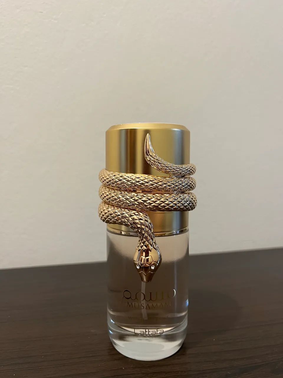 Perfume árabe white intense lattafa