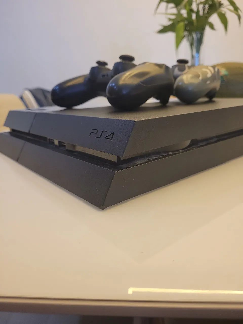 PS4 500gb + 2 Controles - Foto 2