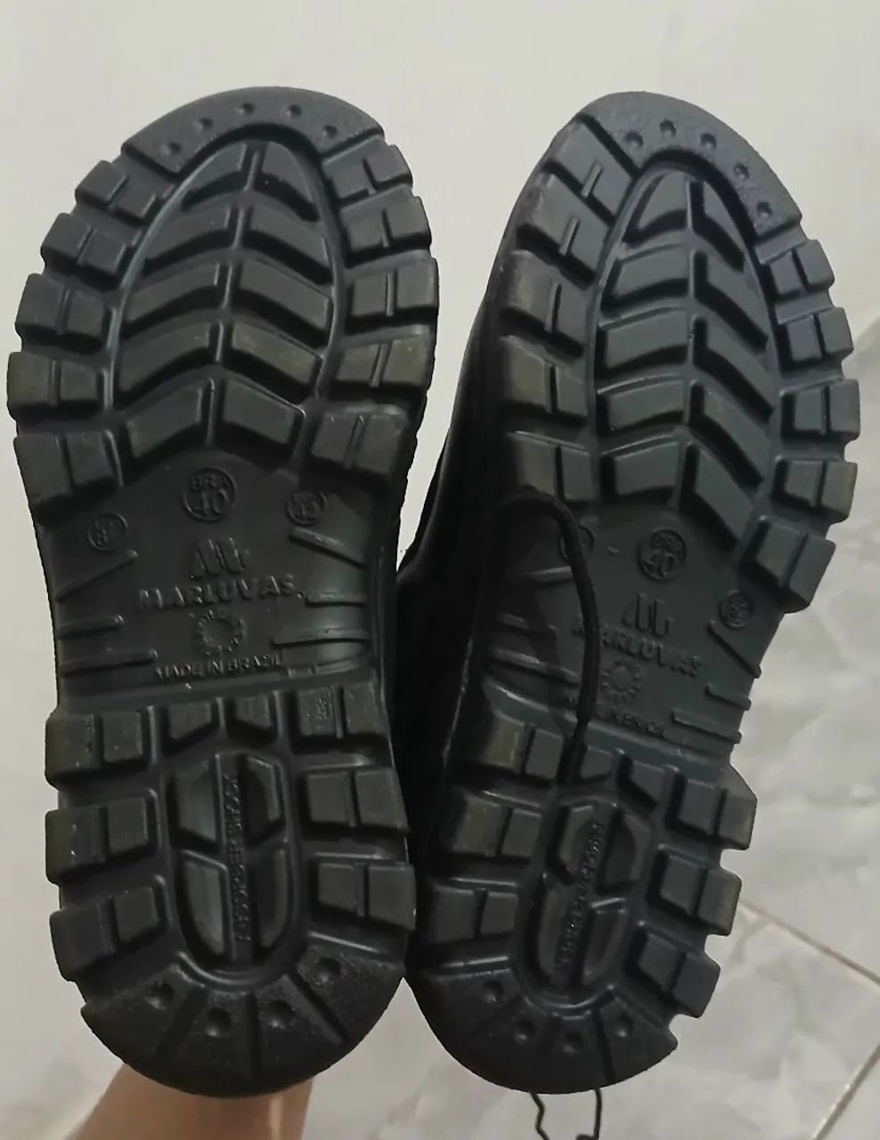 Bota Preto / Couro Hidrofugado N°40 - Foto 3
