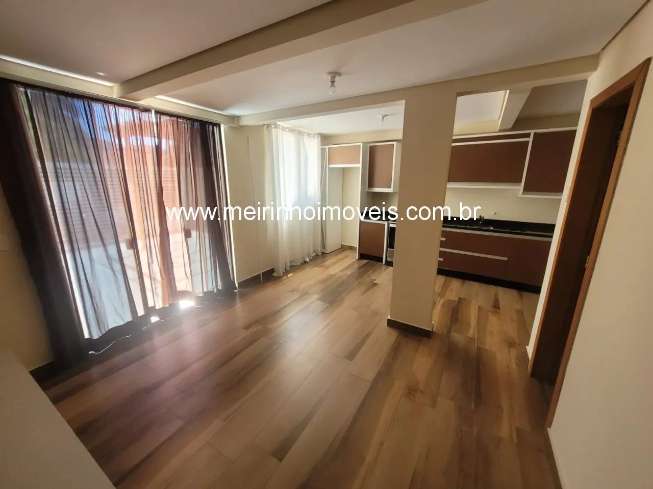 Casa à venda em Joinville-SC, bairro Floresta: 2 quartos, 1 banheiro, 65,00 m² de área. Ve - Foto 4