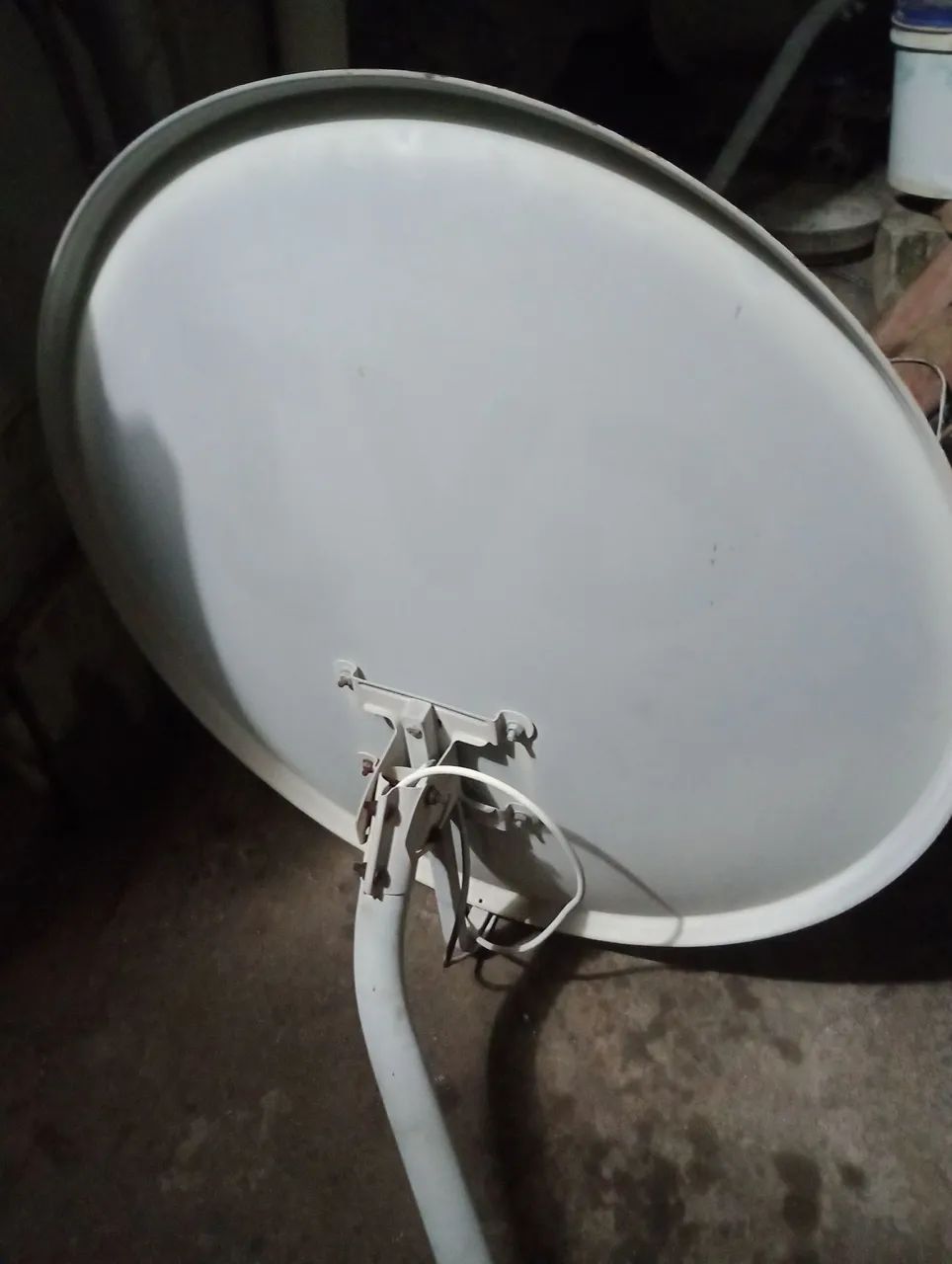 Uma antena parabólica GVT - Foto 2