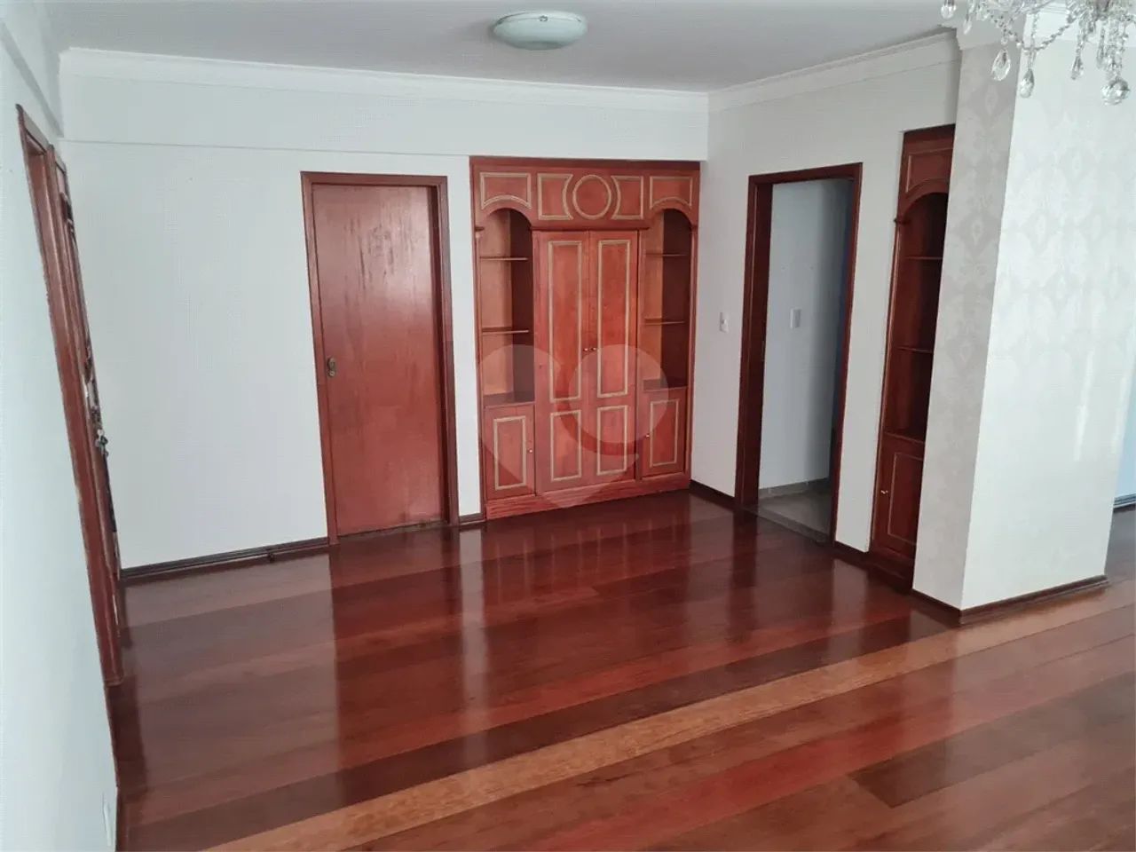 Apartamento à Venda de Alto Padrão 184,80m2 - 1 por Andar - na Cidade de Valinhos - SP