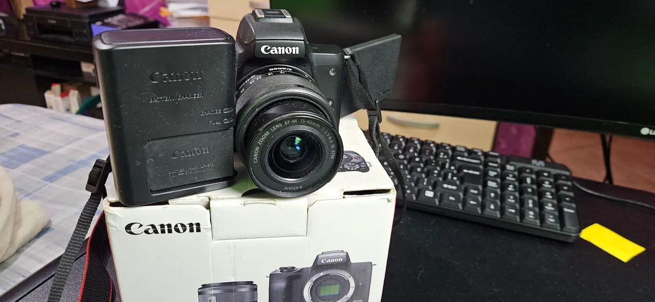 Kit Canon M50 Mirrorless