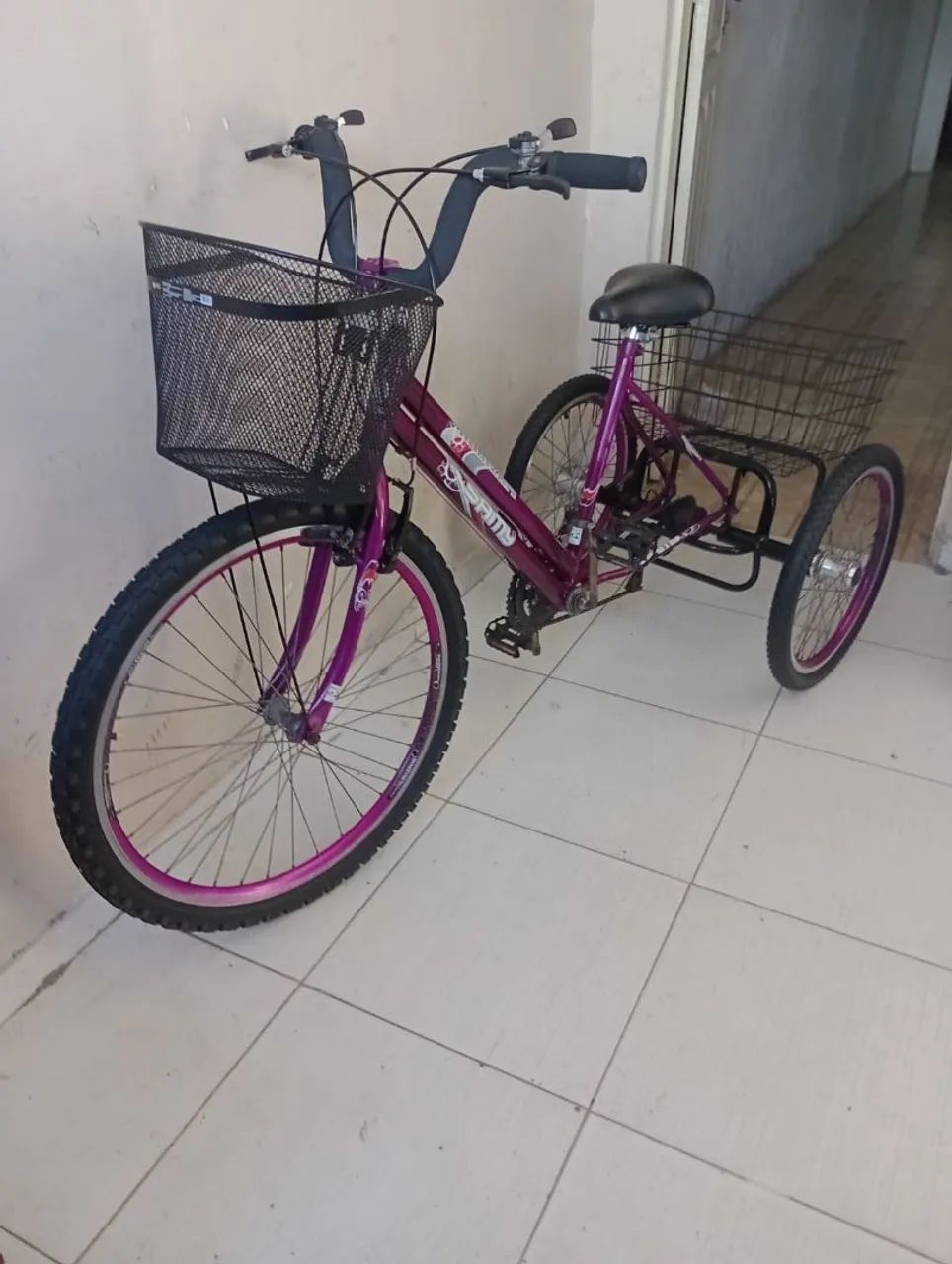 BICICLETA TRICICLO CONSERVADA 