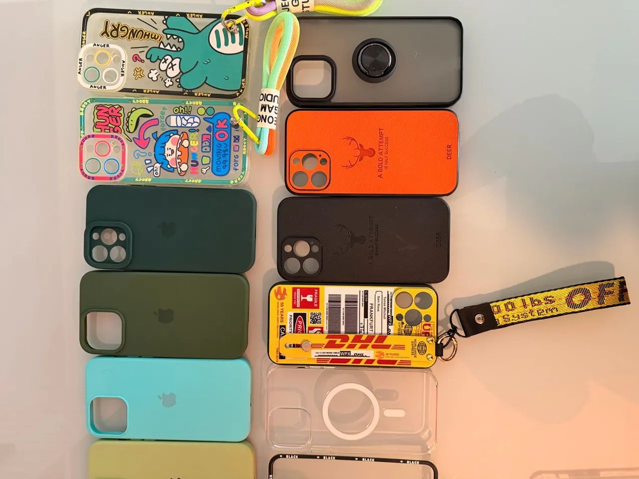 Lote com 21 Capinhas / Cases para iPhone 14 Pro Max (Variadas) - Foto 4