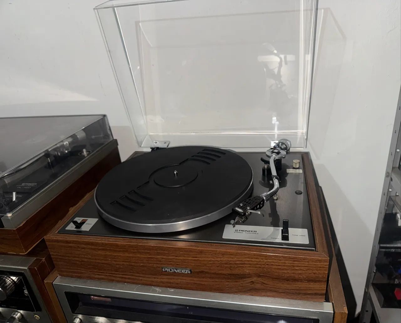 Toca disco pioneer Pl 12r em excelente estado e funcionando perfeitamente  - Foto 2