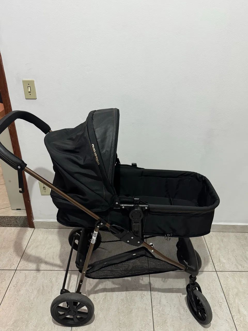 Carrinho de bebê Galzerano Napoli preto e bronze - Foto 4