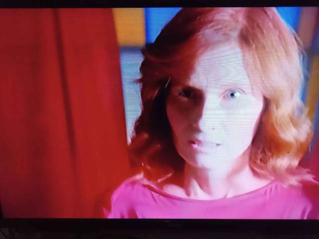 Vendo uma televisão sony de 32 polegadas preço  350,00