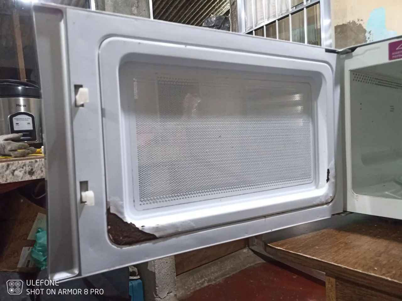 Vende-se microondas com defeito (Valor negociável) - Foto 4