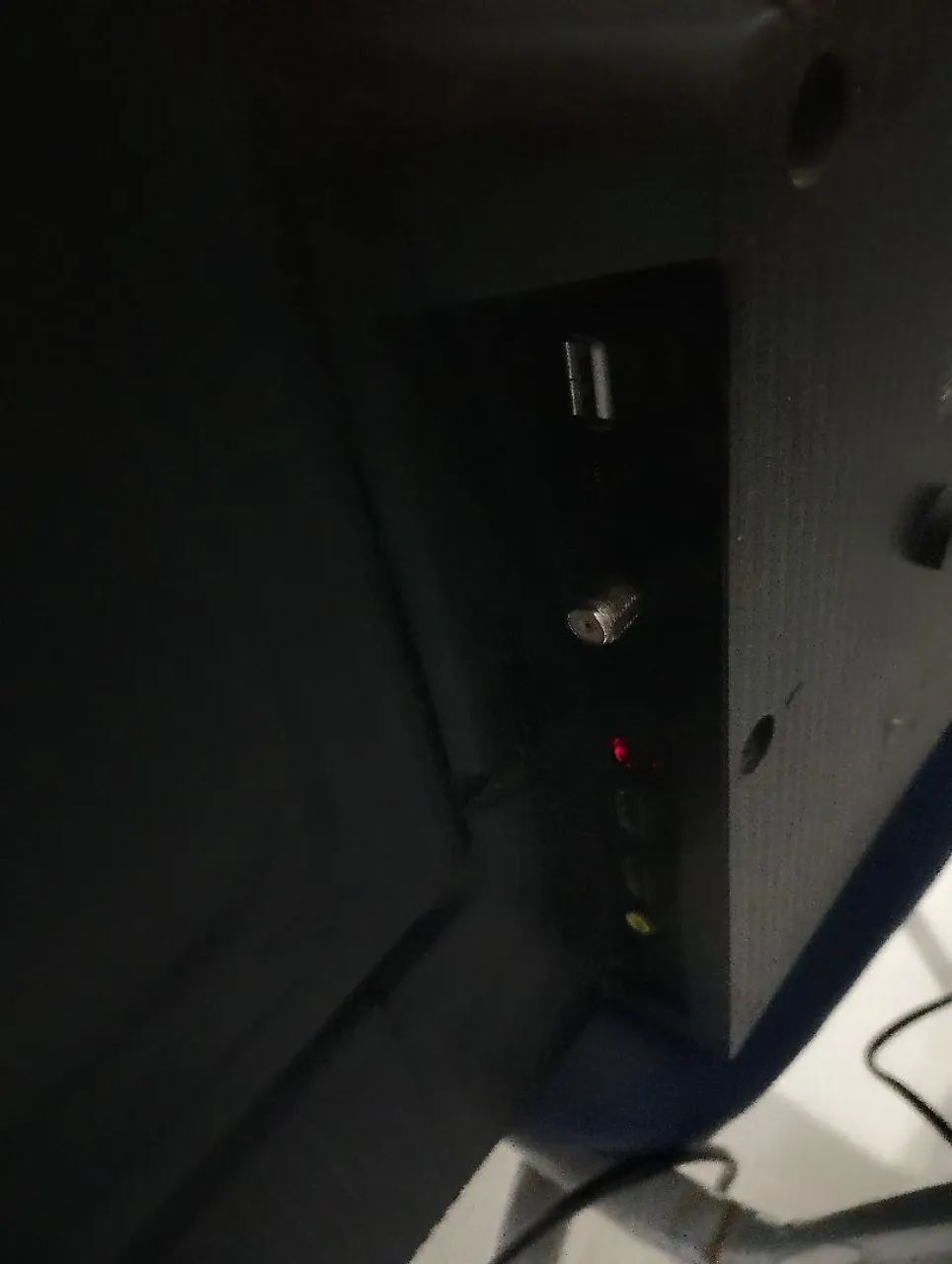 Vendo Tv Tcl 40 Polegadas Em Perfeito estado  - Foto 3