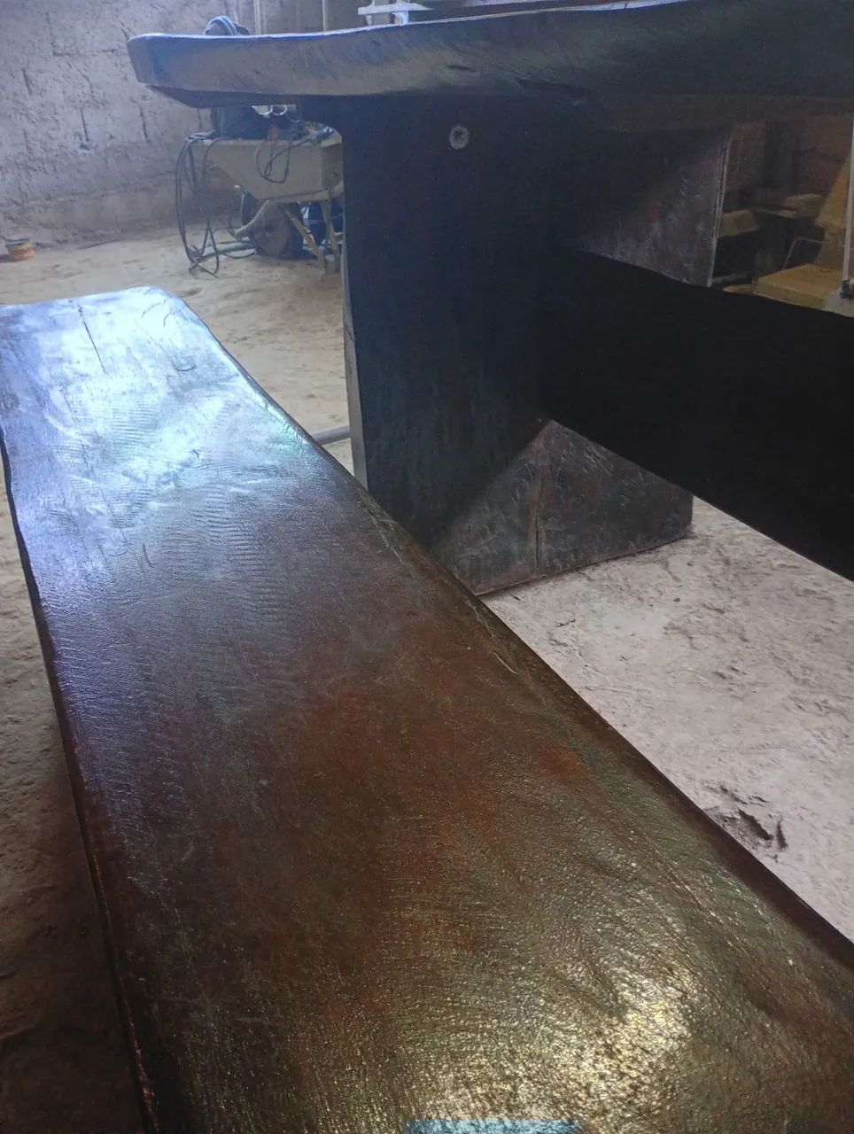 Mesa e banco 