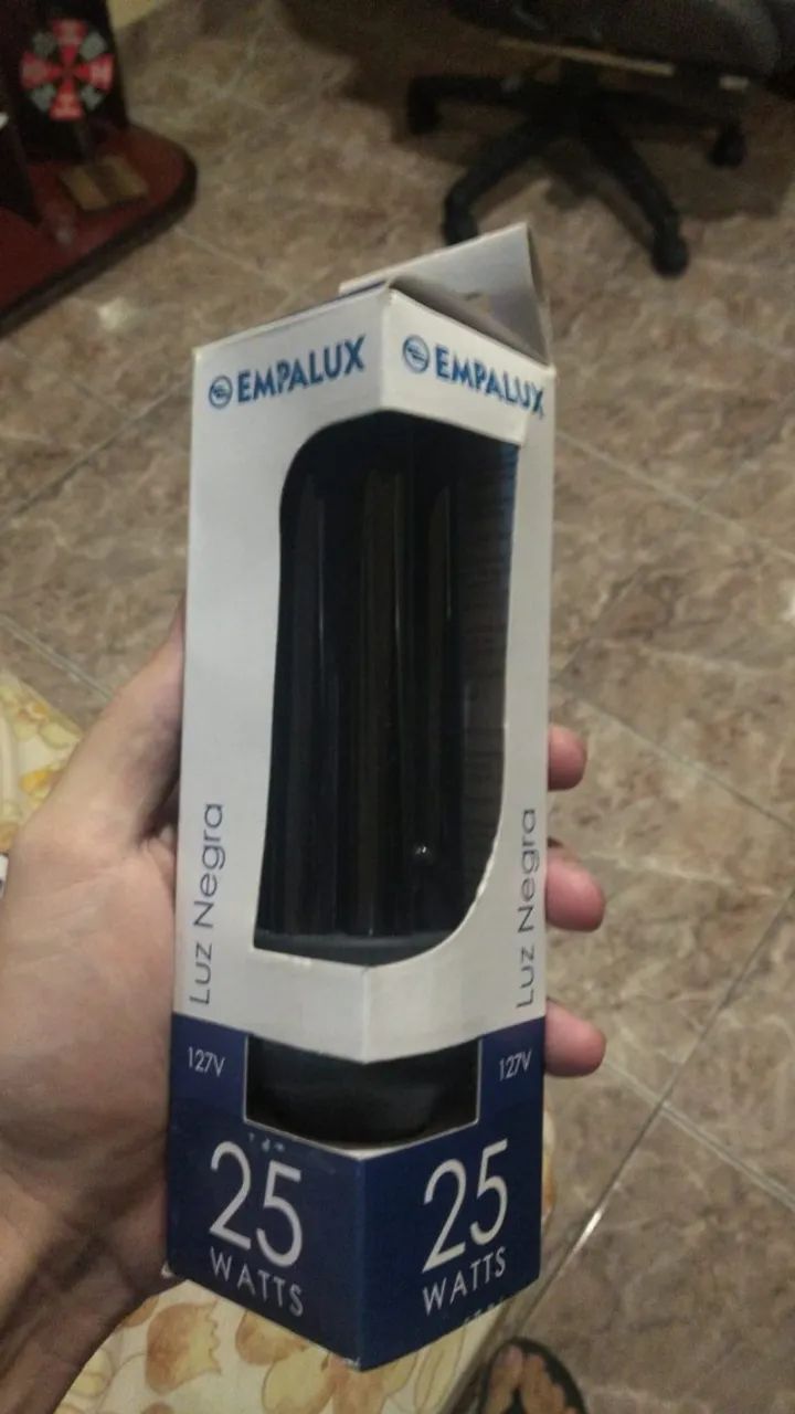 LUZ NEGRA 25W