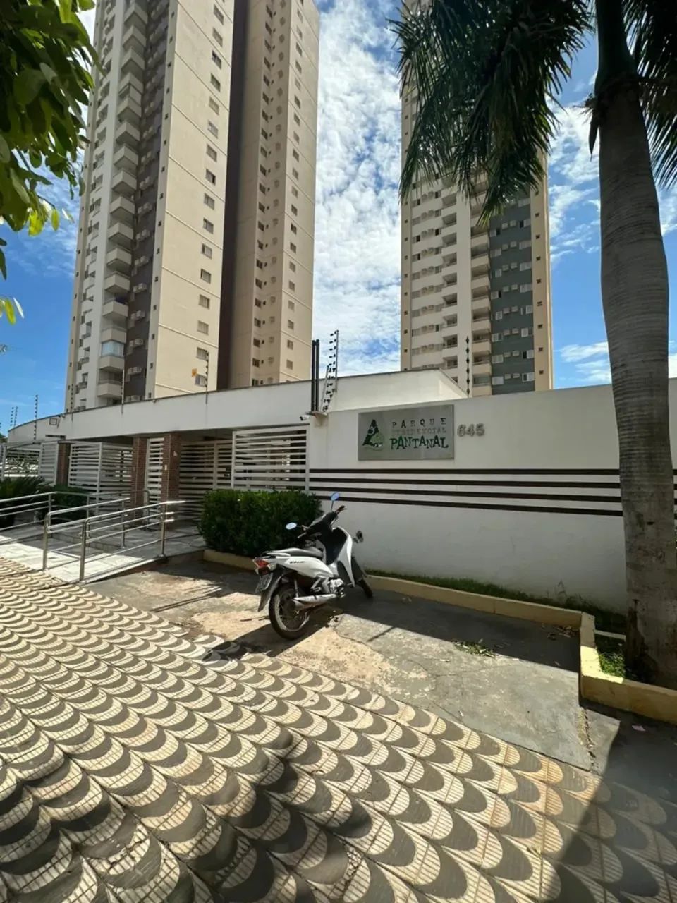 ALUGO APARTAMENTO NO EDIFÍCIO PARQUE PANTANAL 1