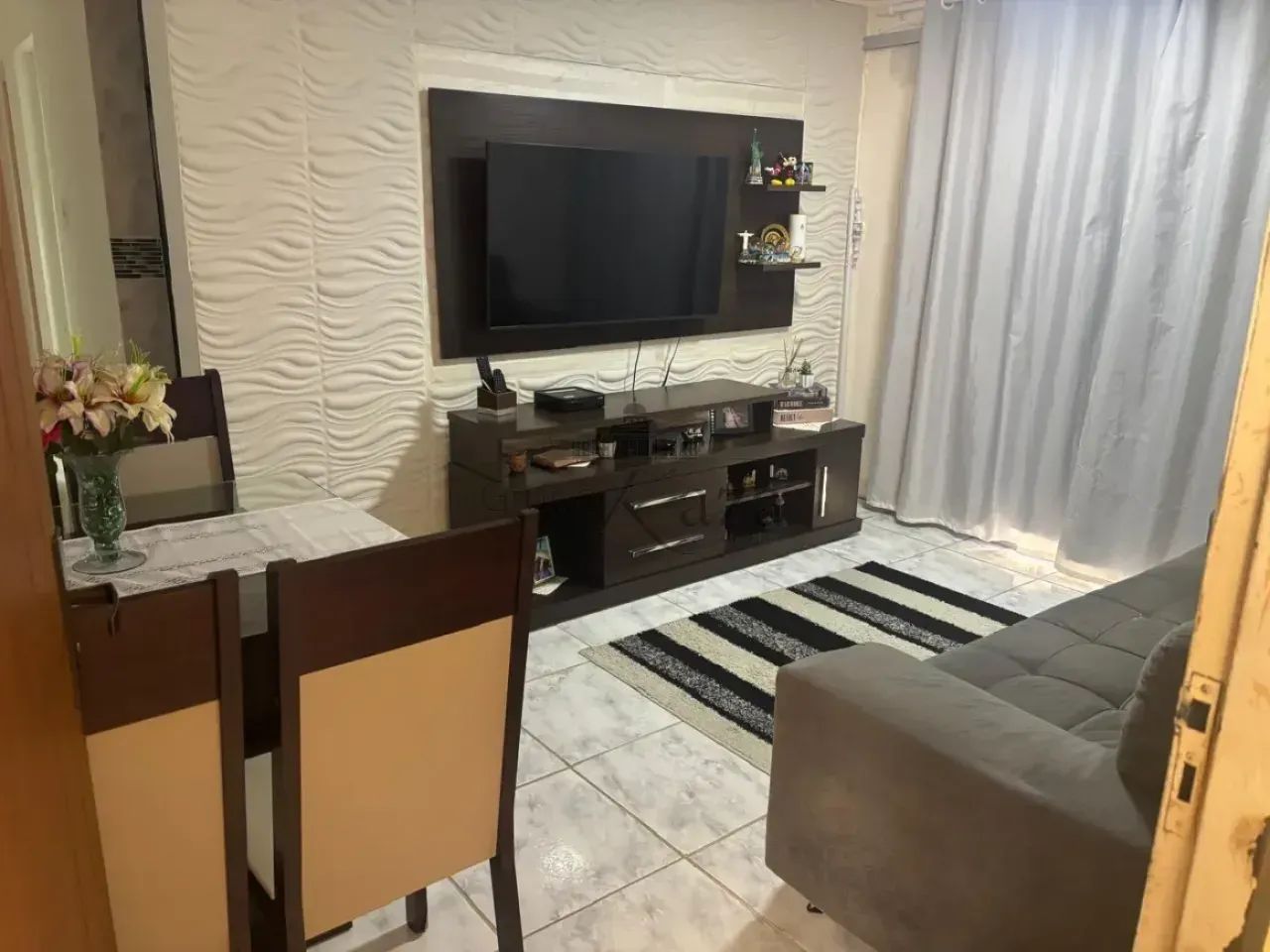 Apartamento - Condomínio Primavera - Bosque dos Eucaliptos - 2 Dormitórios - 49m².