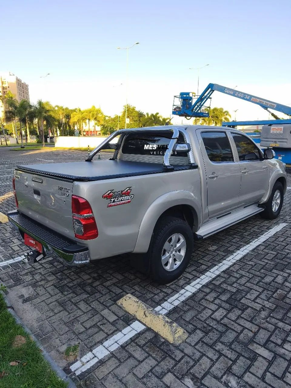 Toyota Hilux CD SRV D4-d 4X4 3.0 TDI Diesel AUT 2013 - Foto 5