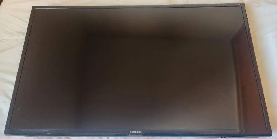 TV Samsung LCD com tela quebrada - Foto 4