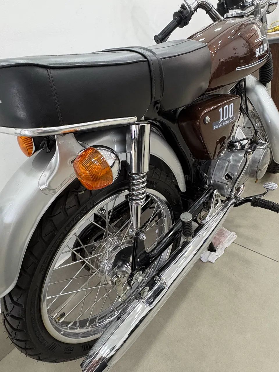 Suzuki 100