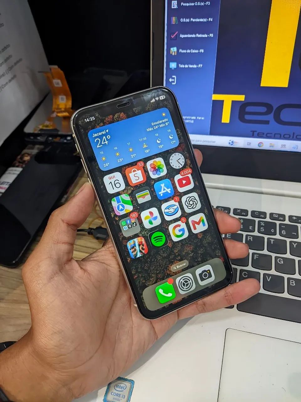 iPhone xr 128 gb 