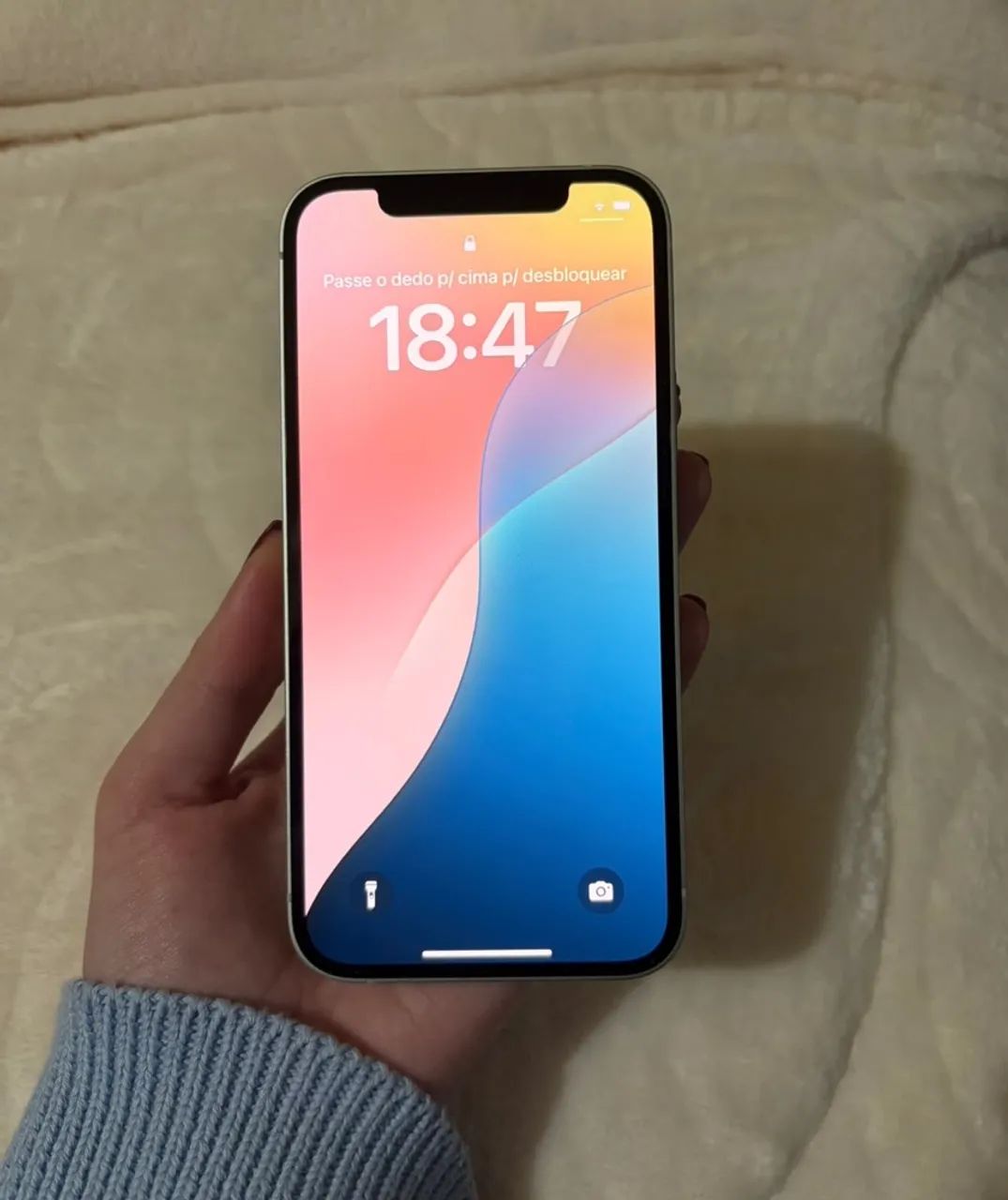 Apple iPhone 12