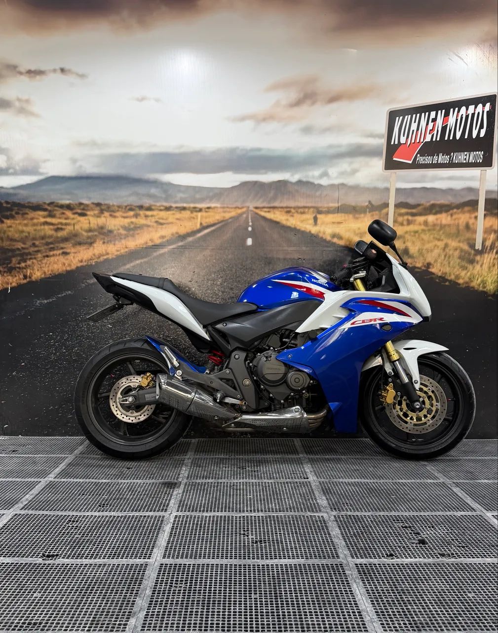 Honda CBR600F 2013 - Foto 2