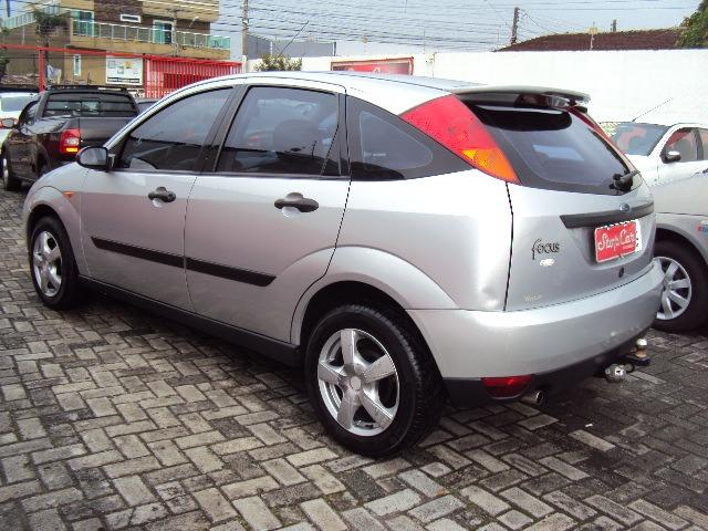 Focus 1.8 hatch completo - Foto 2