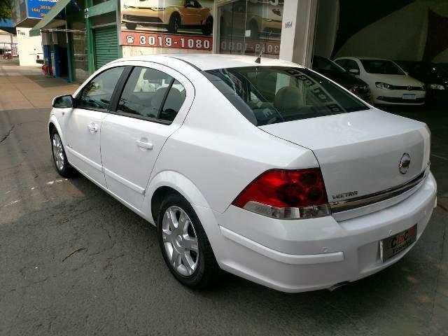 CHEVROLET VECTRA 2006/2007 2.0 MPFI ELEGANCE 8V FLEX 4P MANUAL - Foto 5
