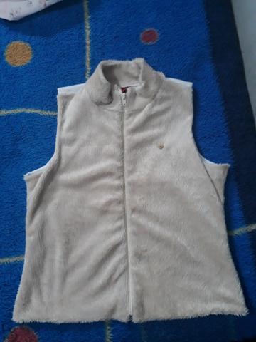 Vende-se roupas infantis