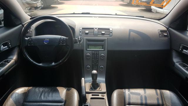 Volvo C30 2.0 Cambio Manual Ano 2009 - Foto 7