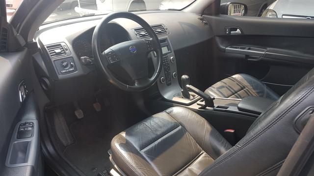 Volvo C30 2.0 Cambio Manual Ano 2009 - Foto 9