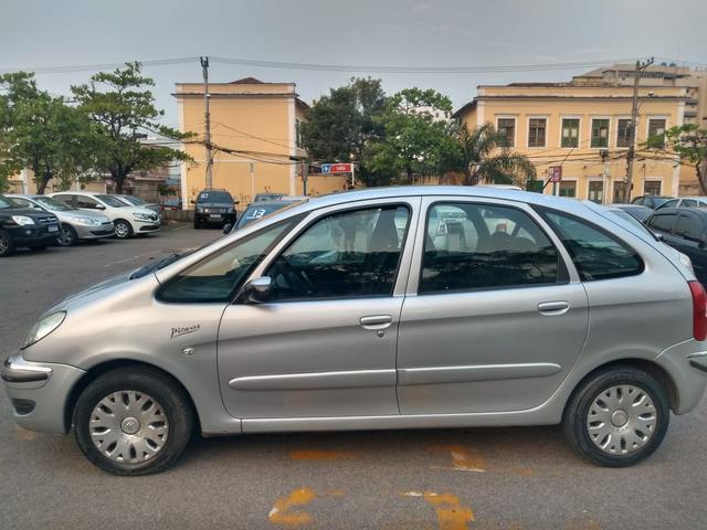 PICASSO GLX 2011 ÚNICO DONO 56000km - Foto 11