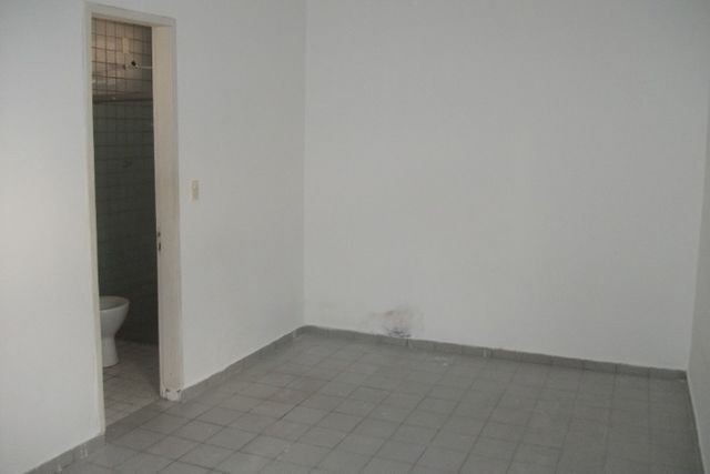 Vendo Casa Localizada no Jardim aeroporto. - Foto 7