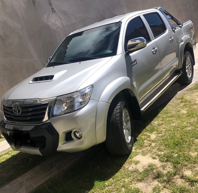 HILUX SRV TOP DE LINHA